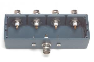 Shielded Box, Size J (4.25" X 1.50" X 1.06") With 5 BNC (F) Blue Enamel, With Cover